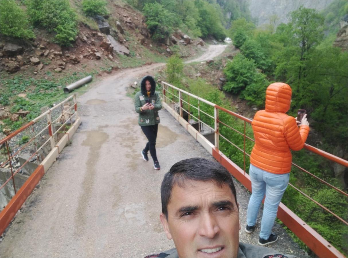 Hotel Zaur Guest hause Xinaliq Exterior foto